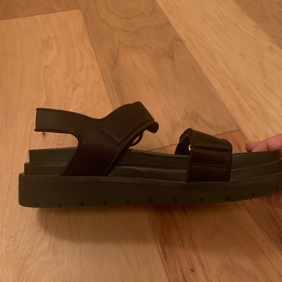 Zara Black Platform Sandels 7.5 - Picture 9 of 9